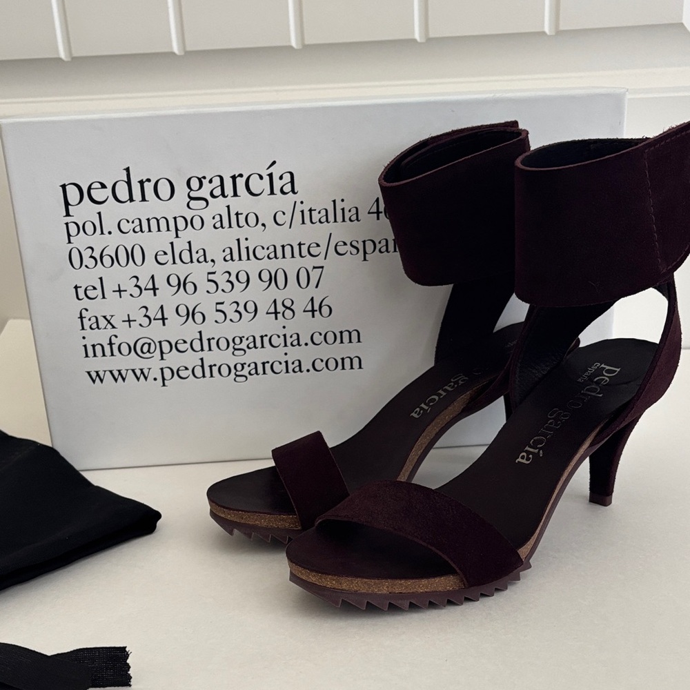 Pedro Garcia Ankle Wrap Suede Leather Heel Sandals Size 8.5 Open Toe Burgundy